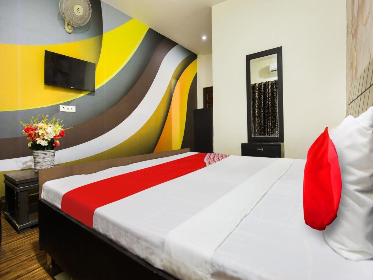 Oyo Flagship Hotel Le Aley Regency Ludhiana Bagian luar foto